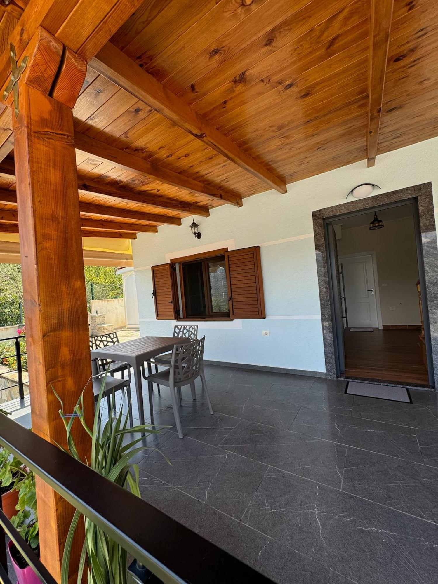 Villa Sana Rooms Permet Luaran gambar
