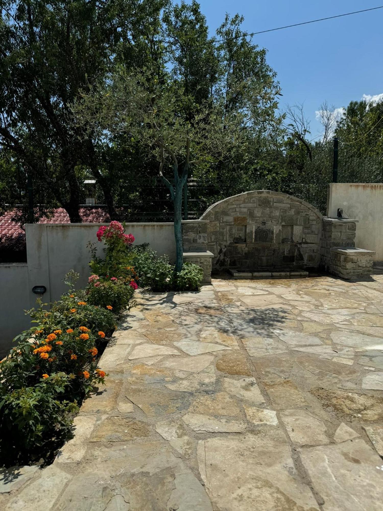 Villa Sana Rooms Permet Luaran gambar